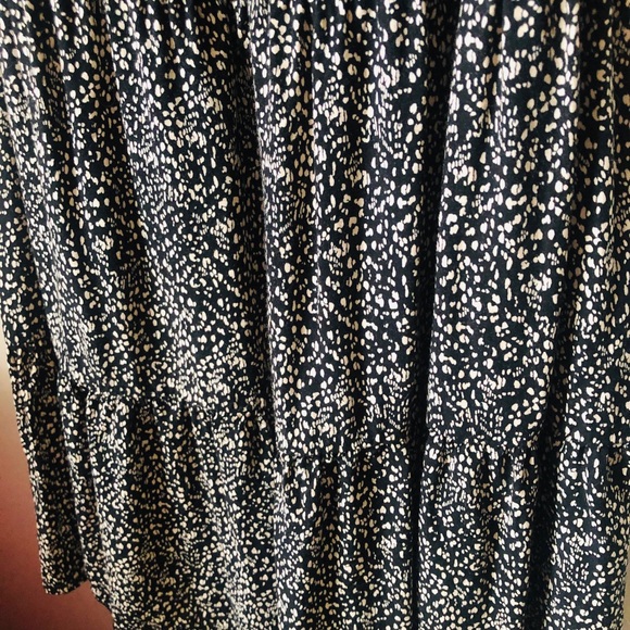 Old Navy Summer Printed Dress with adjustable straps & pockets . Black n Tan - Picture 4 of 7